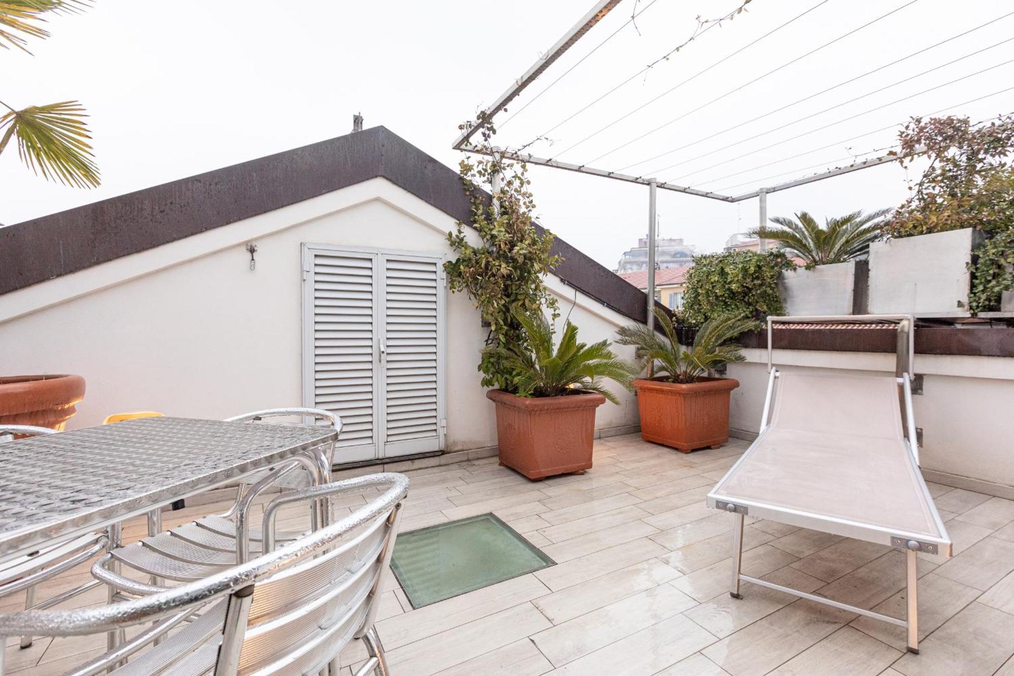 Monte Napoleone Split-Level Terrace Apartment - Top Collection Милан Экстерьер фото